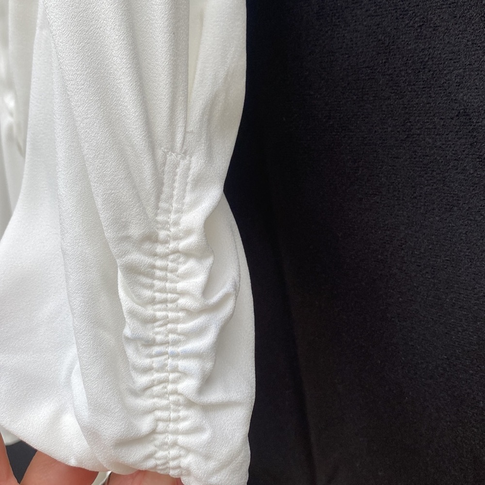 OPEN EDIT Ruched Puff Sleeve Women’s Top - Picture 2 of 6
